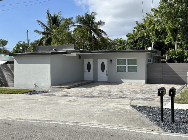 Building Photo - 707 NW 3rd Ave