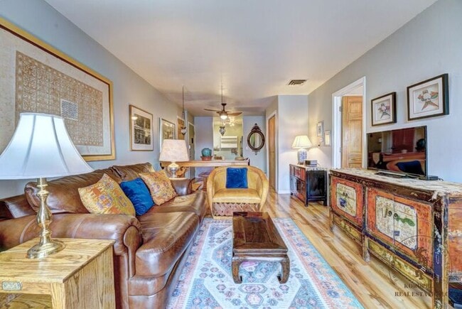 Photo - 3231 Lakeside Dr Apartment