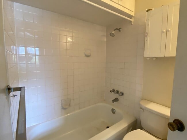 Building Photo - 4019 Redford St