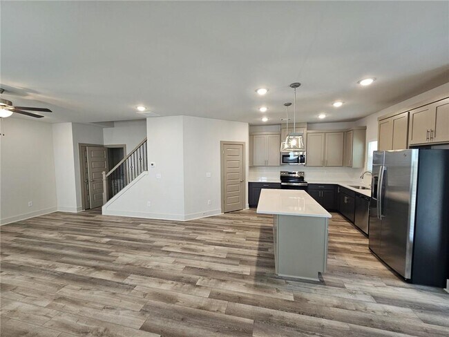 Foto del edificio - 4235 Fern River Trl