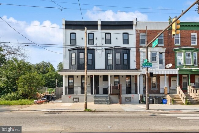 Building Photo - 4145 W Girard Ave