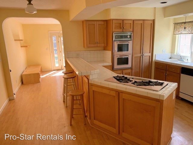 Building Photo - 3 br, 2 bath House - 1427 N. Irwin Street
