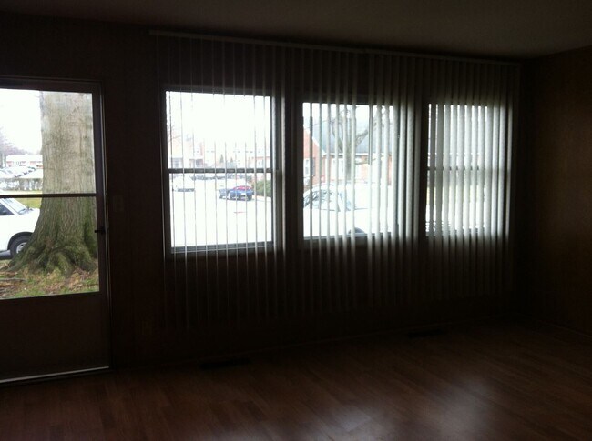 Foto del edificio - 2 br, 1 bath House - 719 KELLY DRIVE