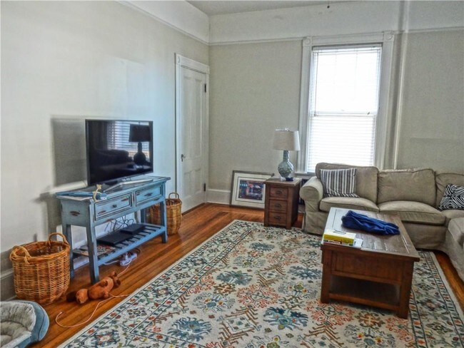 Building Photo - 1 Pell St