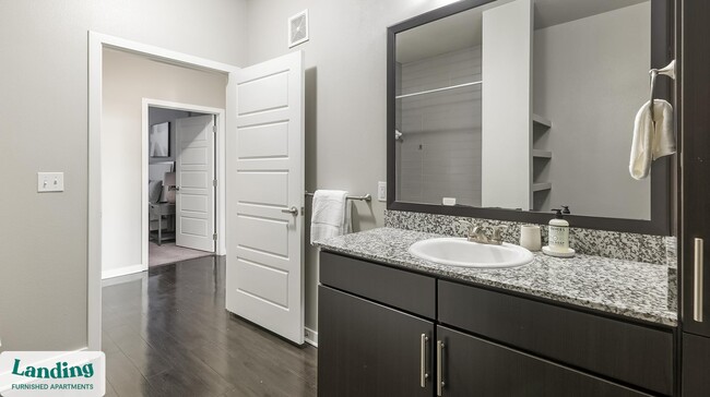 Foto del edificio - 7330 Bluff Springs Rd