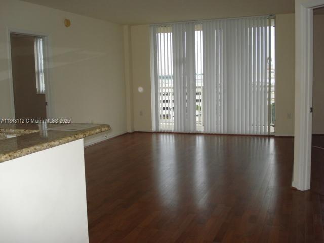 Building Photo - 19501 W Country Club Dr