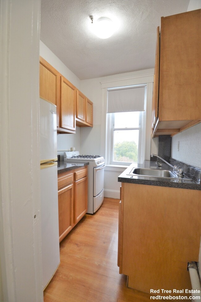 Photo - 1175 Boylston St Apartment