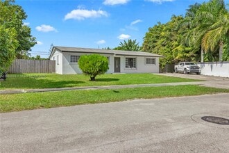 Building Photo - 4900 SW 106th Ave