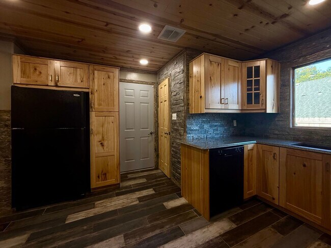 Foto del edificio - 6419 E Claytonia St