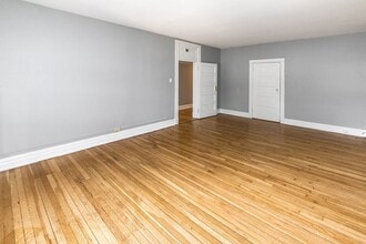 Interior Photo - Vandy House