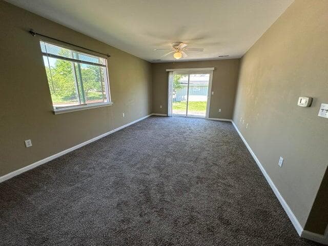 Foto del edificio - 1530 Timber Creek Dr