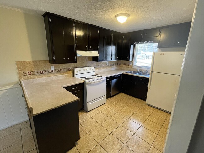 Foto del edificio - 306 S Pine Hill Rd