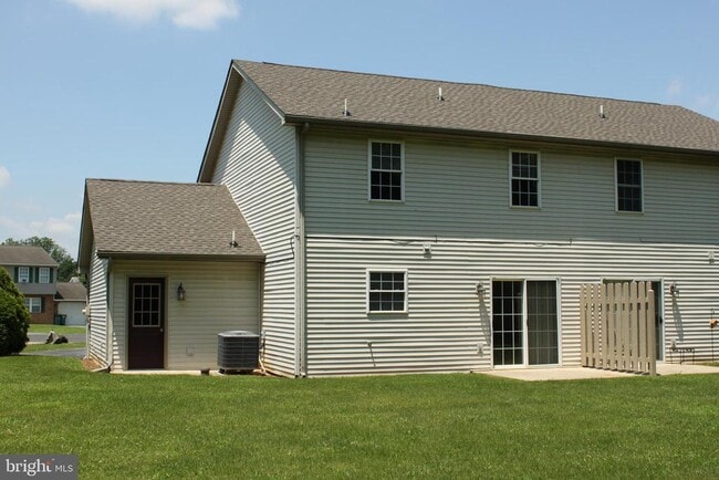 Building Photo - 14128 Timothy Dr