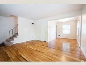 Building Photo - 10293 SW Eastridge St