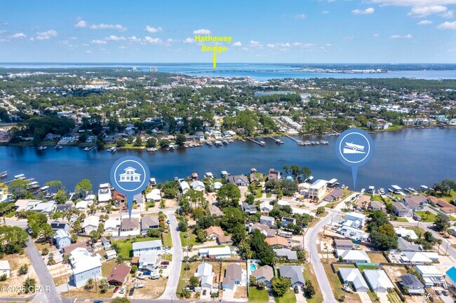 Foto del edificio - 6813 S Lagoon Dr