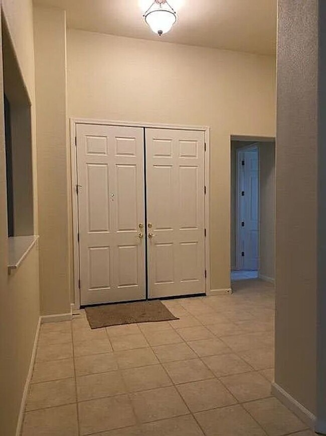 Building Photo - Beautiful 2 Bedroom and 2 Bathroom Home with 3 Car Garage in 55+ Gated Community $2,995.00