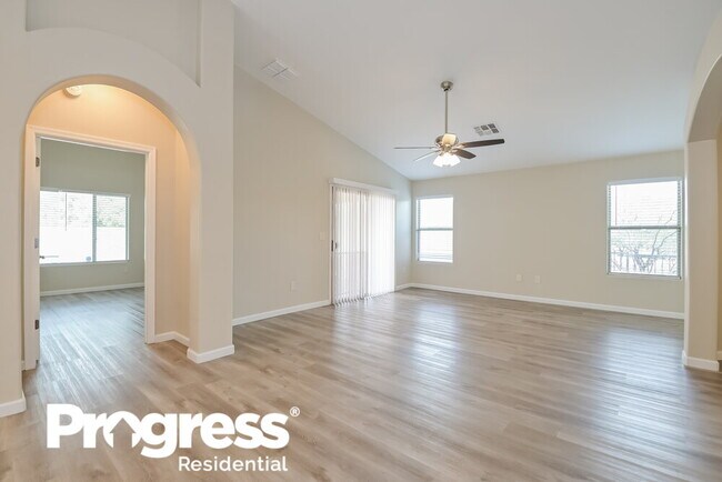 Building Photo - 2399 E Calle Arroyo Lindo