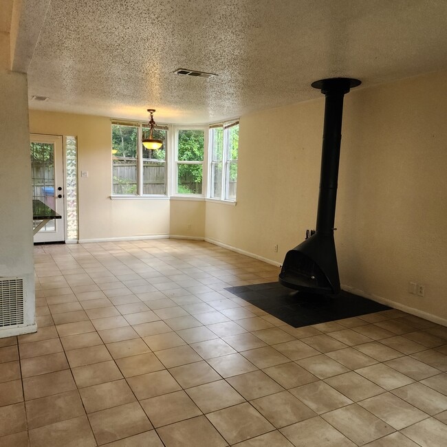 Building Photo - 18171 Meandering Way