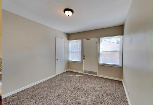 Foto del edificio - 7207 Prospect Ave