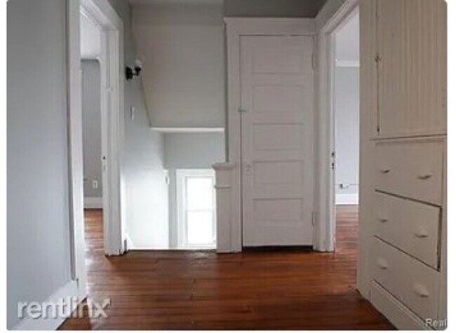 Foto del edificio - 2472 Concord Ave