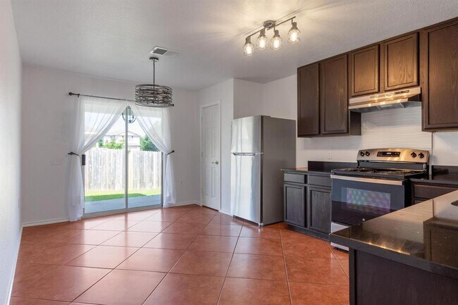 Building Photo - 1400 Poppy Seed Ln