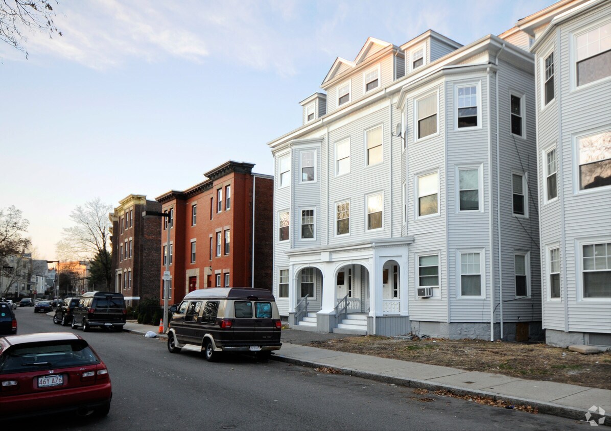 Foto del edificio - 96-102 Winthrop St