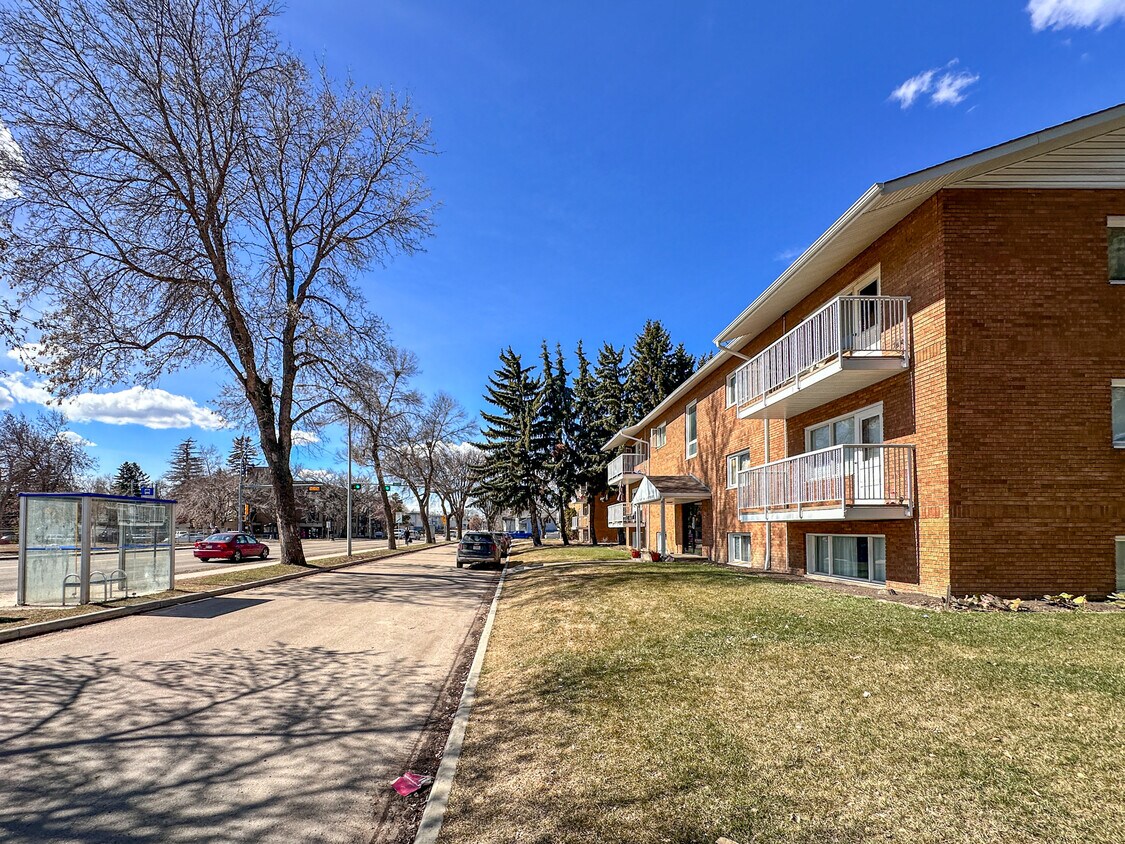 Photo du bâtiment - Balcony