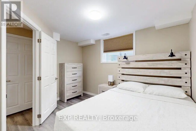 Building Photo - 967 Wright Dr