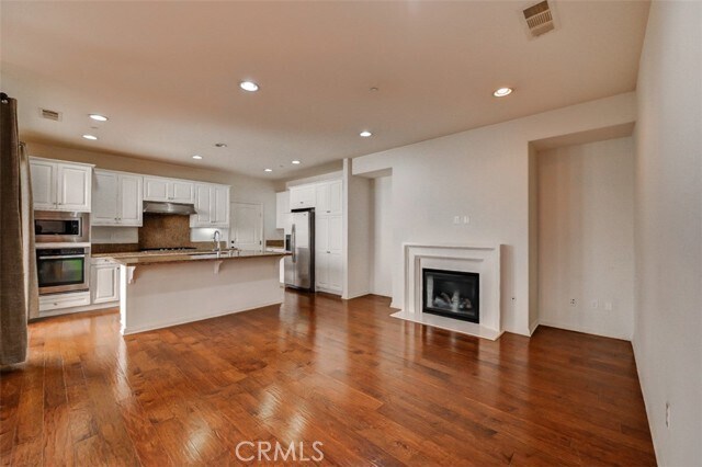 Foto del edificio - 50 Autumn Sage