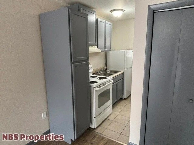 Foto del edificio - 867 N Gallaher View Rd