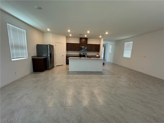 Building Photo - 9356 Wildcat Peak St