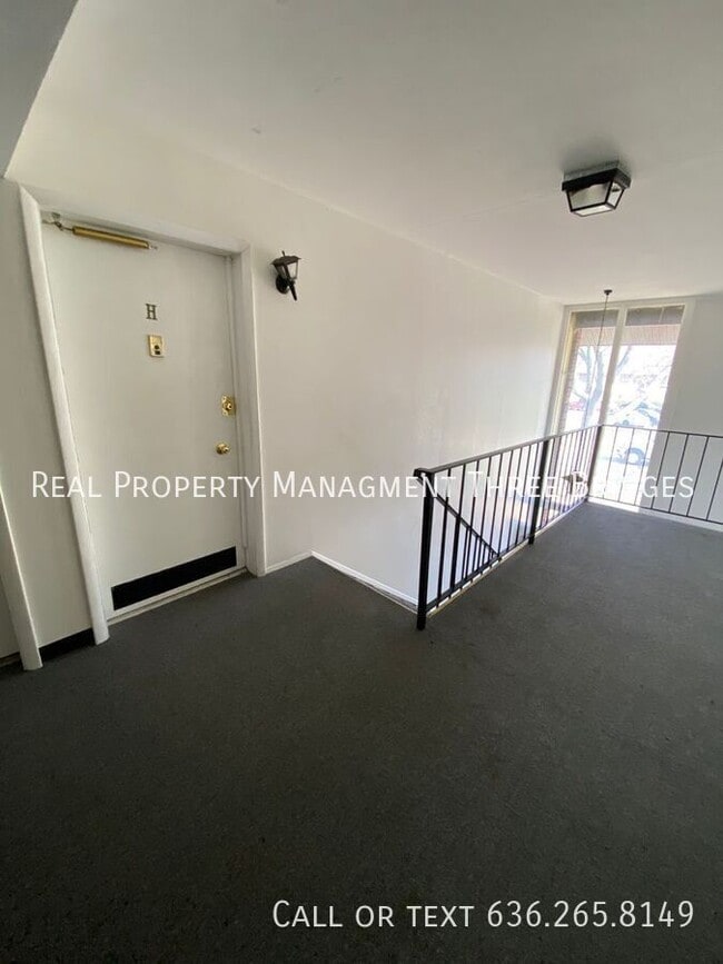 Foto del edificio - 7435 Hazelcrest Dr