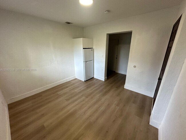 Foto del edificio - 785 NW 96th St