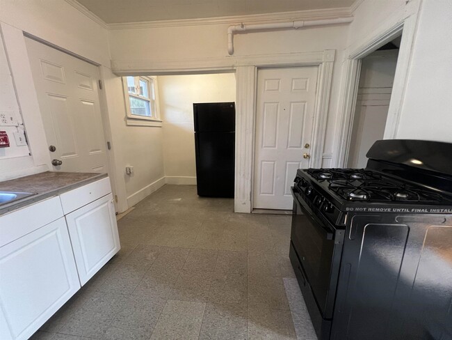 Building Photo - 459 Beech St