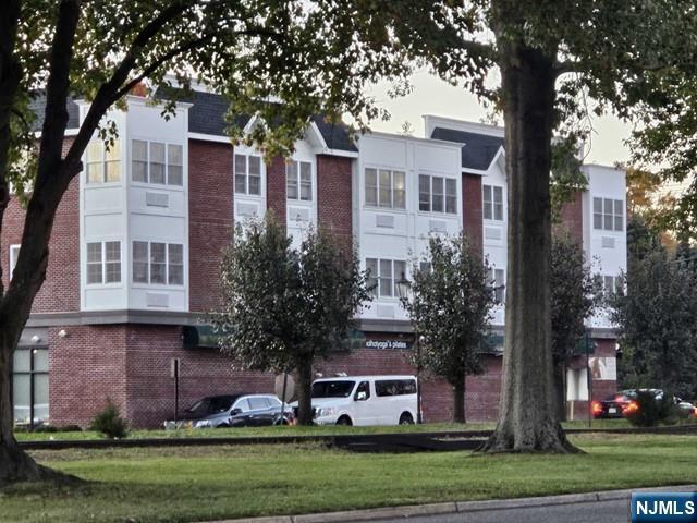 Foto del edificio - 10 Madison Ave