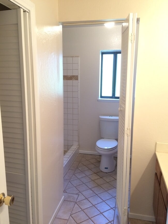 Building Photo - Upland Pool Home
