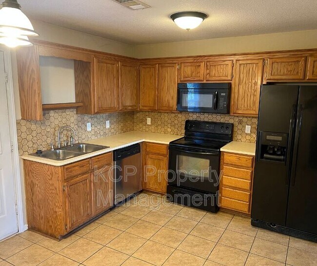 Foto del edificio - 2208 Kaylonni Ln