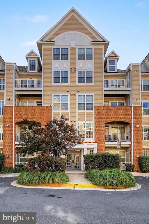 Foto del edificio - 2711 Bellforest Ct
