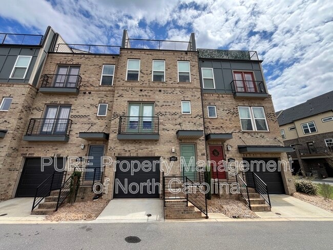 Building Photo - 2827 Grand Union Way