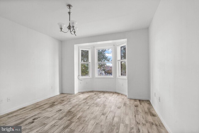 Building Photo - 725 W Allegheny Ave