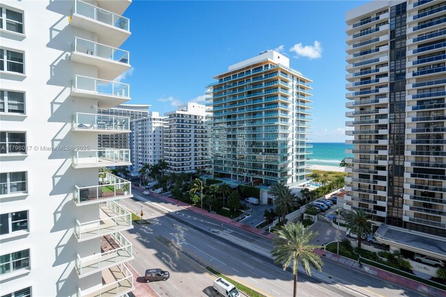 Foto del edificio - 5700 Collins Ave