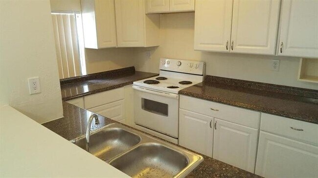 Foto del edificio - 9101 NW 38th Dr