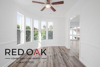 Building Photo - 5162 1/2 Clinton Ave