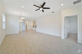 Building Photo - 4466 Dutchess Park Rd