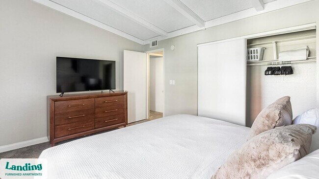 Foto del edificio - 5272 Tamarus St