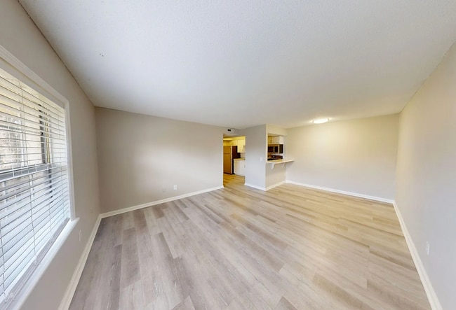 Foto del edificio - 2144 Dunsford Terrace