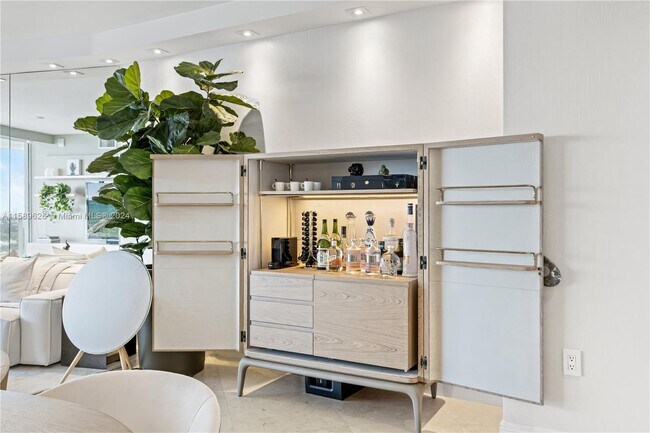 Foto del edificio - 400 Alton Rd