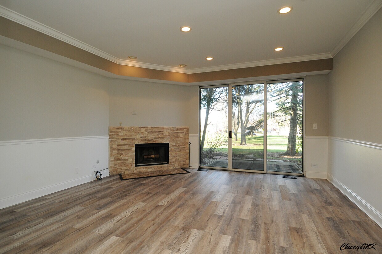 Primary Photo - 1192 Regency Dr