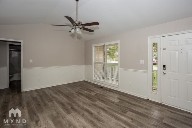 Building Photo - 4723 Hendrix Ct