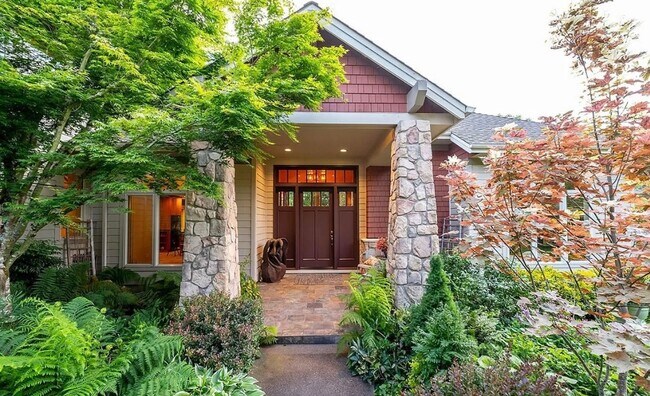 Building Photo - Luxury North Albany Home for Rent – 4 Bed,...